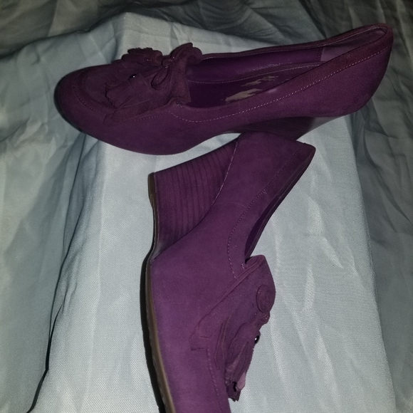 Shoes - Picture 2 of 2